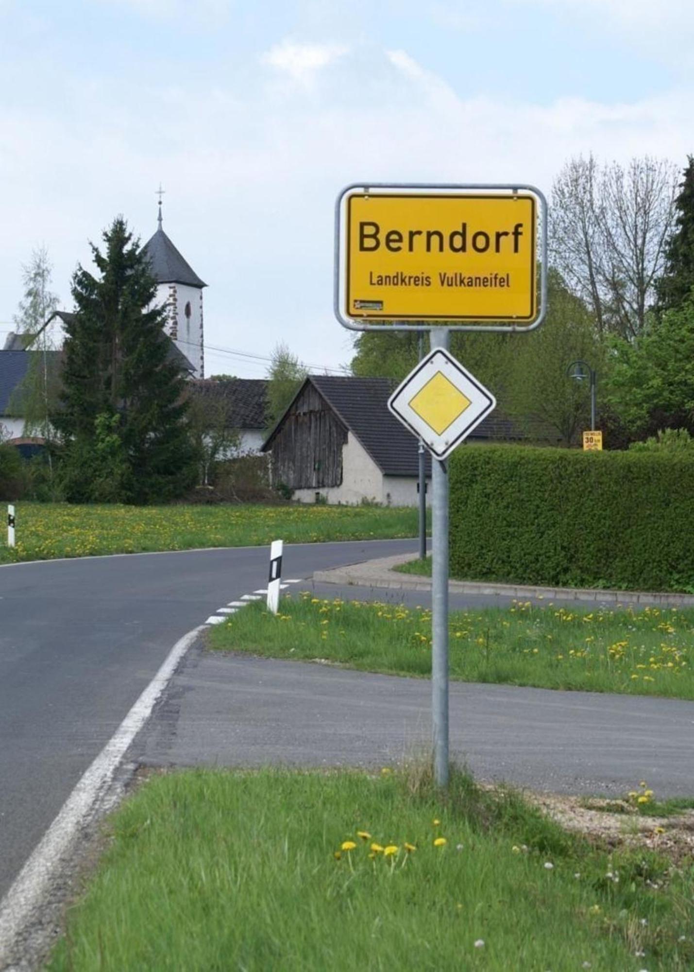 Gemuetliche Maisonette Wohnung Seelenblick Berndorf  Buitenkant foto